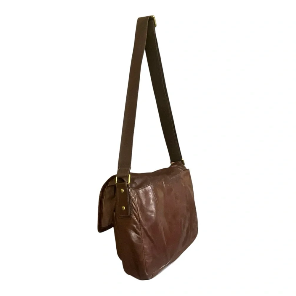 Fossil soft distressed
